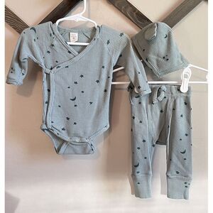 Kate Quinn Thermal 3 PC  Set | Sage Green Stars | Bodysuit Pants Hat | 3-6 m